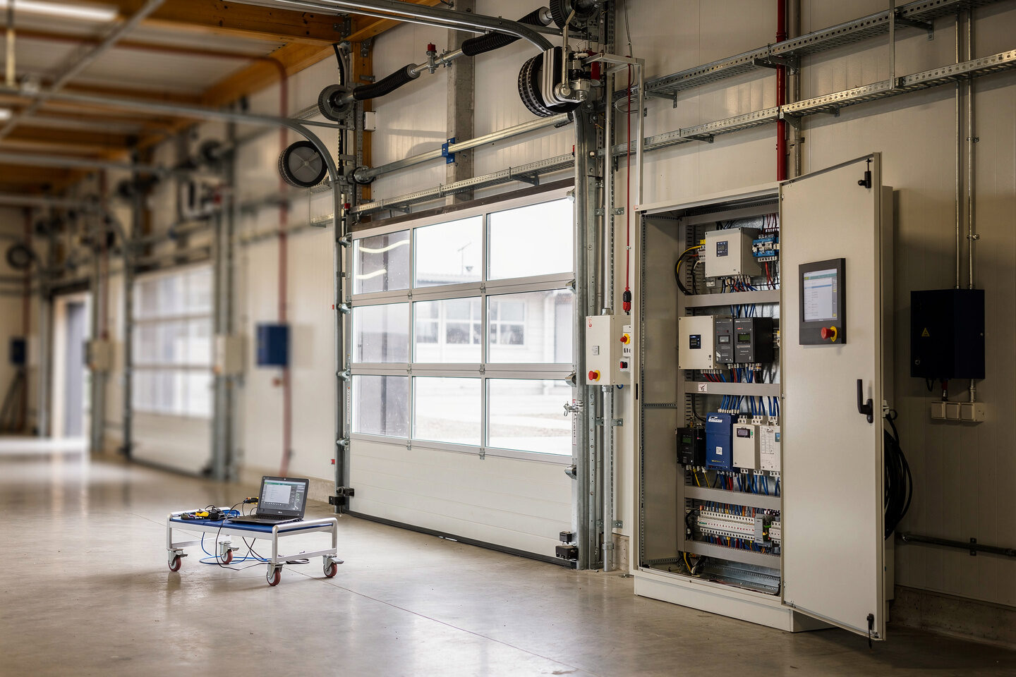 Über uns – Leistungen – Rößler Industrietore GmbH